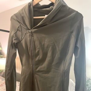 Lululemon Jacket size 6.